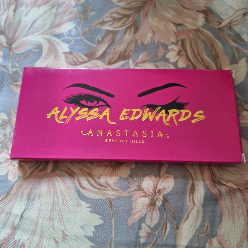 70. ANASTASIA BEVERLY HILLS ALYSSA EDWARDS PALETTE...